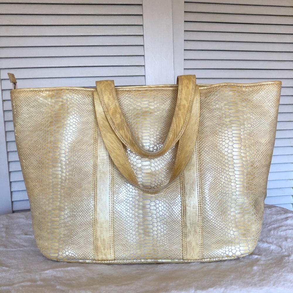 Vintage Reign Nomi Patten Ivory Large Tote Bag.